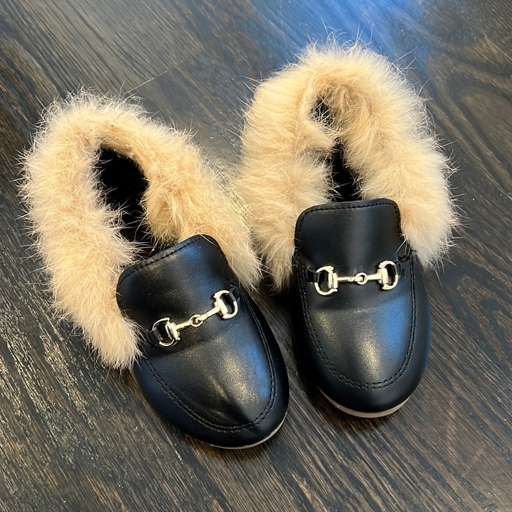 Faux fur Loafers size 30 kids